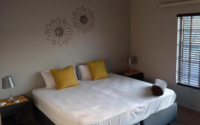 SnL Guesthouse at Visarend