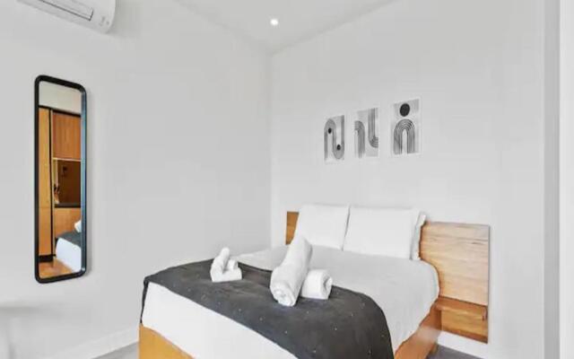 Modern One Bedroom Apartment In Wynyard Quarter