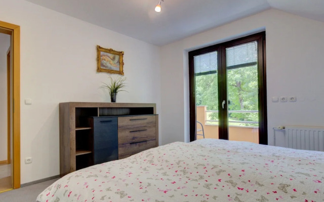 Charming Apartment in Bled Near Lake