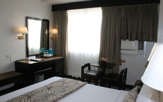 Palm Hotel Manila
