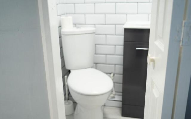 INNit Rooms - SaltWater Guest House