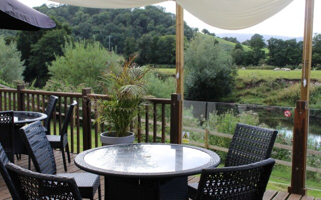 The Chainbridge Inn