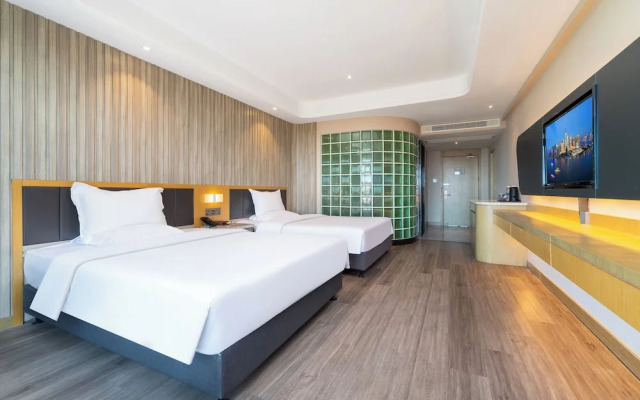 World Hotel Weihai Bathing Beach
