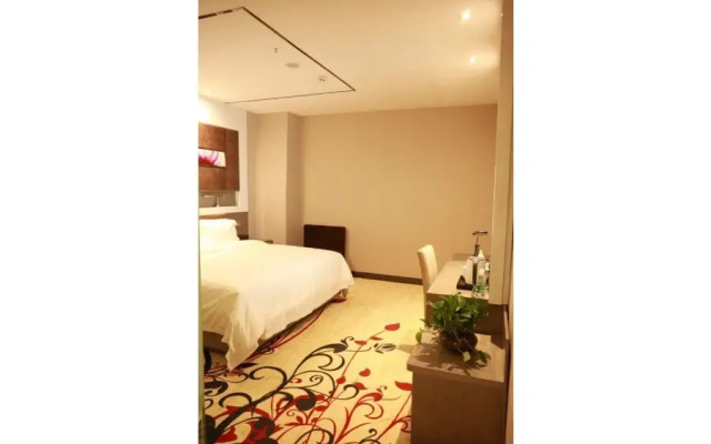Lavande Hotel (Beijing Universal Resort, Jiukeshu Metro Station)