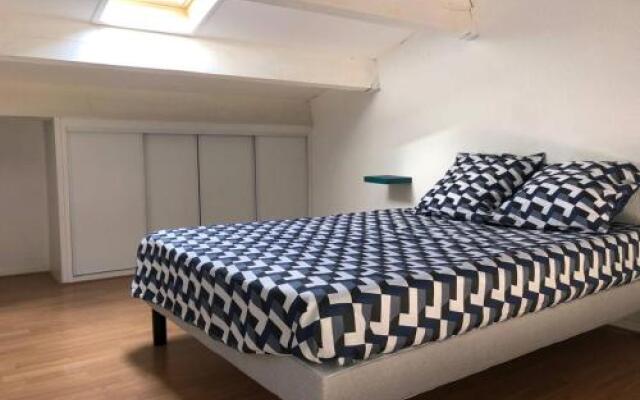 Rental Apartment Pecherie 2