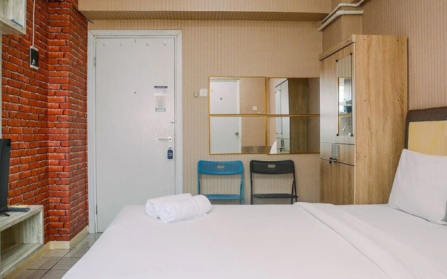 Cozy and Trendy Studio Green Pramuka Apartment