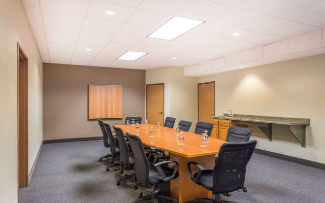 Wyndham Garden Madison Fitchburg