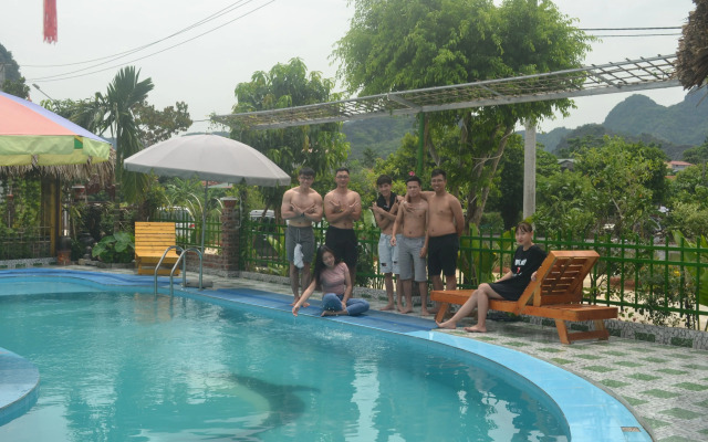 Tam Coc Little river Bungalow
