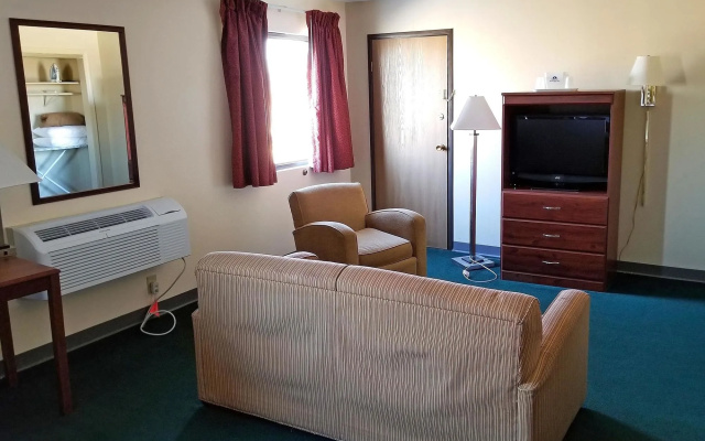 Americas Best Value Inn St. Louis South