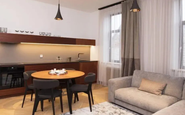 Roze Brīvzemnieka Apartments