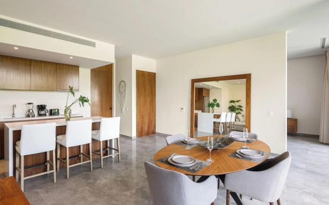 Mistiq Luxury Condo