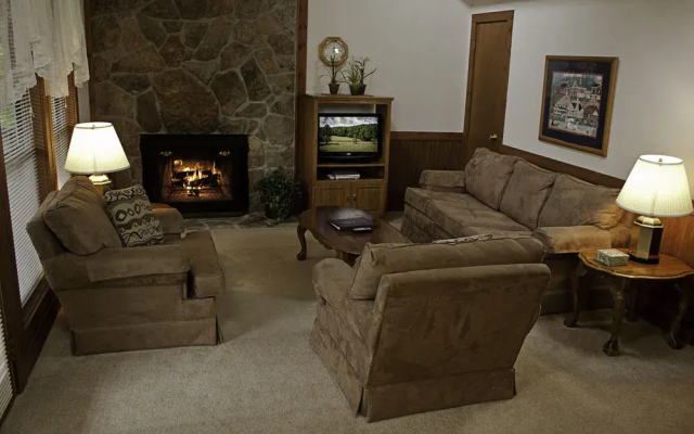Country Hideaway at Mountain Lakes