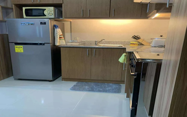 Studio Unit With Seaview & Balcony