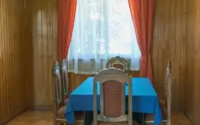 Hostal y Cabañas Mangai