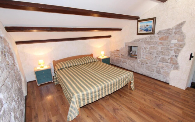 Apartment Midea