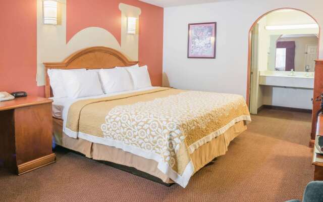Days Inn by Wyndham Bastrop