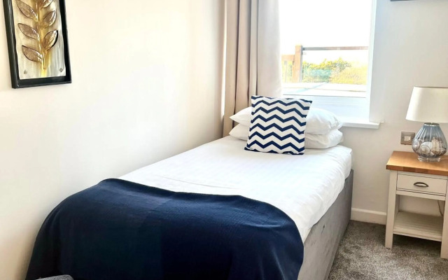 Whitsand Bay Chalet
