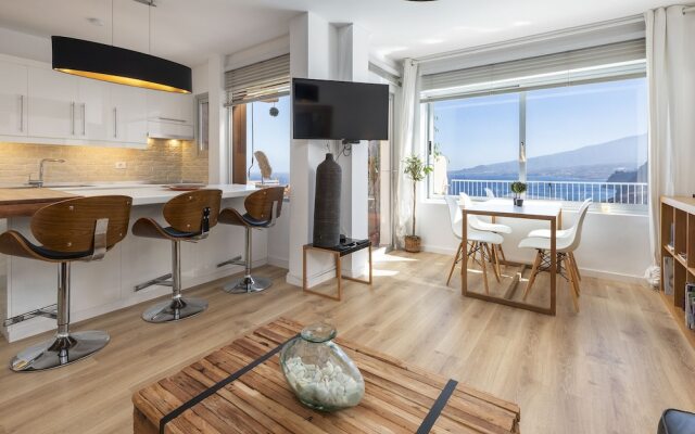 HomeLike Stunning Atlantic Views Apartment