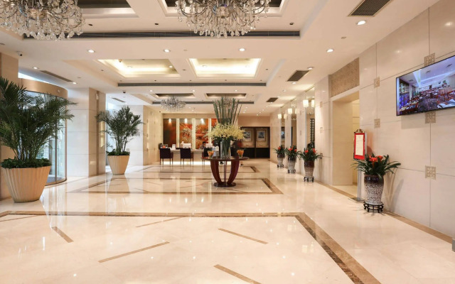 Cyts Greentree Eastern International Hotel