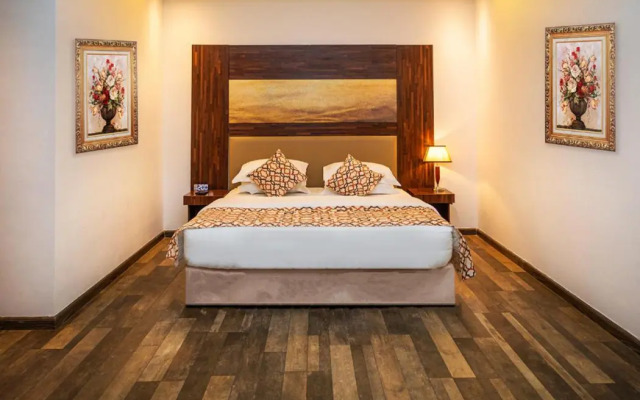 Helat hotel