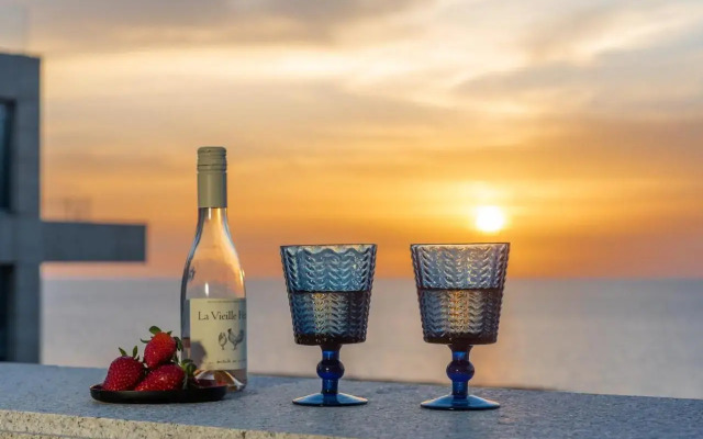 The Savoy Tel-Aviv, Sea Side