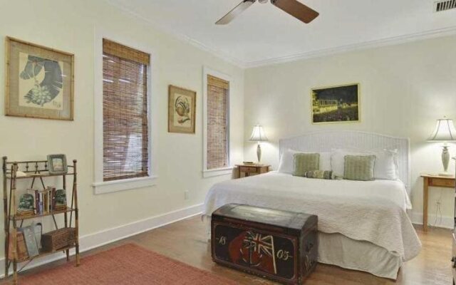 Amelia Home by Avantstay In Historic Old Town w/ Pool