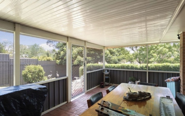 Modern 4BR Muswellbrook Stay – Guest Rooms – Muswellbrook