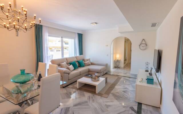 Luxury Penthouse at Dama de Noche