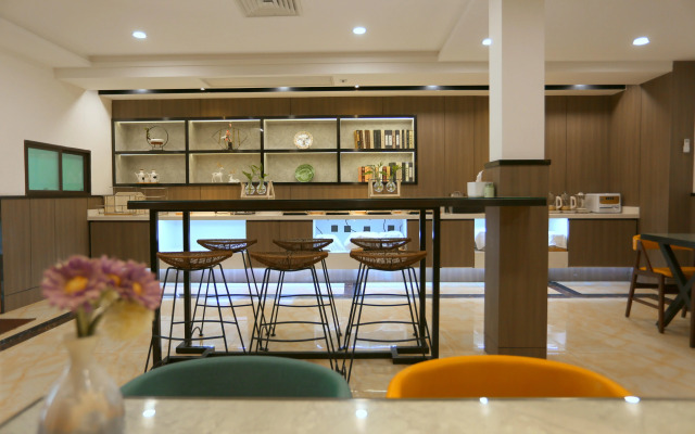 Hanting Hotel Shanghai Wujiaochang