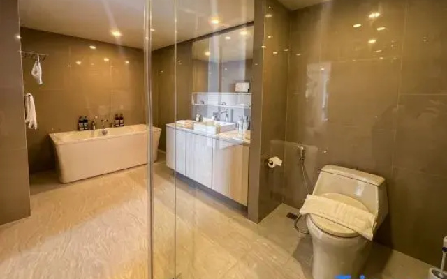 Luxury 5-star Duplex in La Vita Sea View