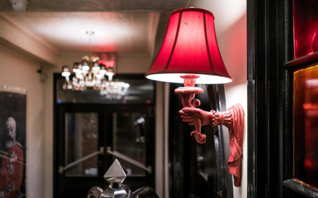 Henry Norman Hotel