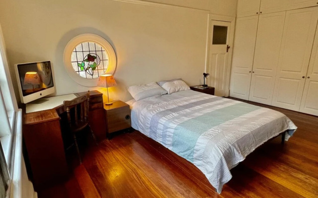 Relaxing 3 Bedroom Apartment in Perth