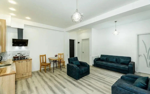 Cozy House On The Street Akhalubani