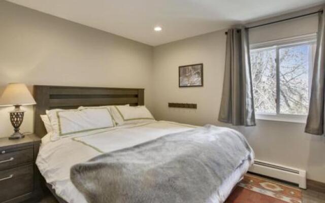 Tannhauser Condominiums