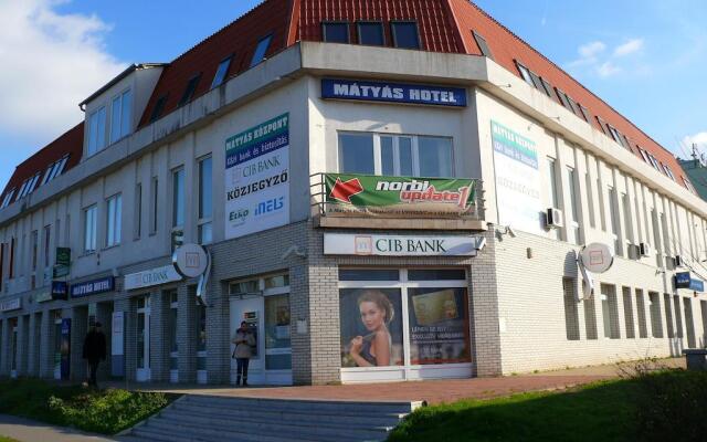 Mátyás Hotel***