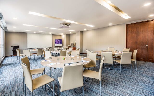 NH Bogotá Urban 93 Royal