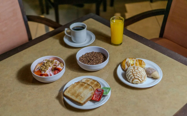 Hotel Posada del Sol Inn