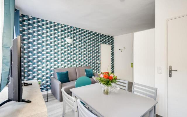 801-Suite Luxury, APT Terrace, Door of Paris- PRM