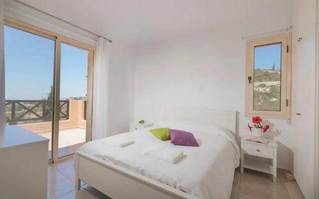 Resitour - Perneri Villas