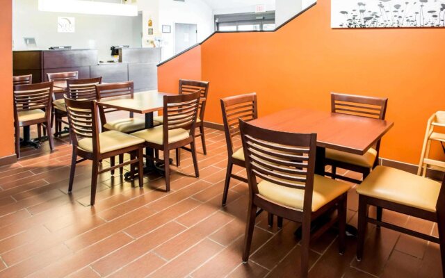 Quality Inn Bridgeport - Clarksburg