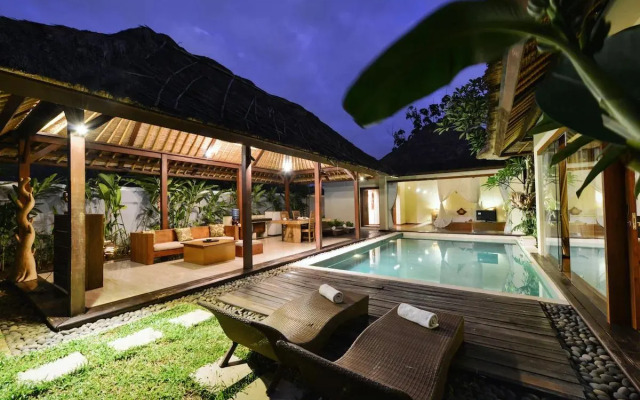 Avery Le Nixsun Villas by Waringin Hospitality
