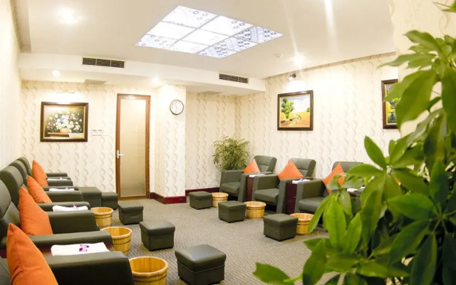 Aloha Ha Long Hotel