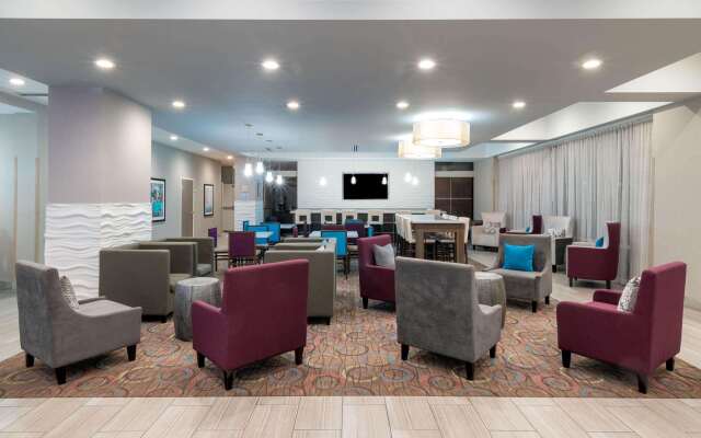 La Quinta Inn & Suites by Wyndham Forsyth