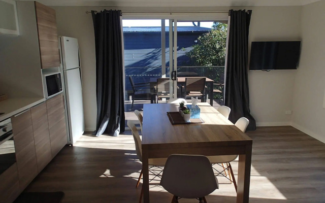 Dungowan Waterfront Apartments