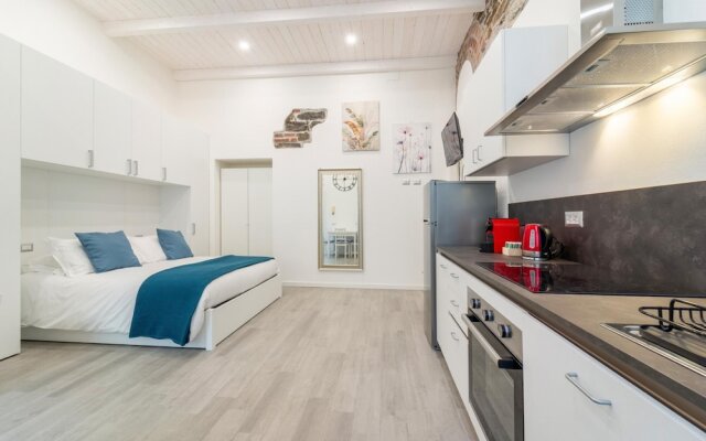 Modern Apartment in Via Carloni by Wonderful Italy
