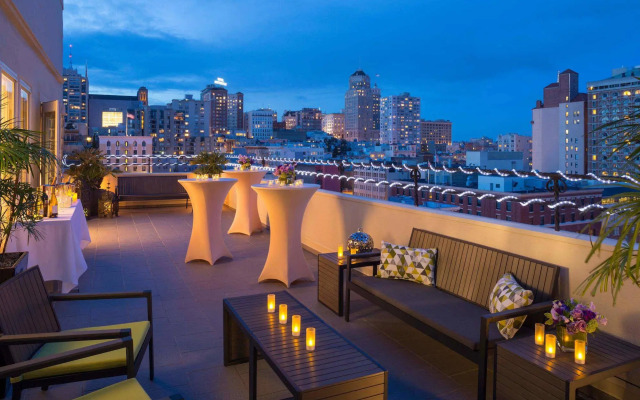 Hotel Adagio, Autograph Collection