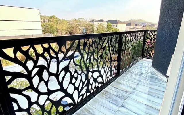Keton Apartment