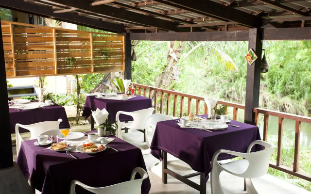 Motive Cottage Resort