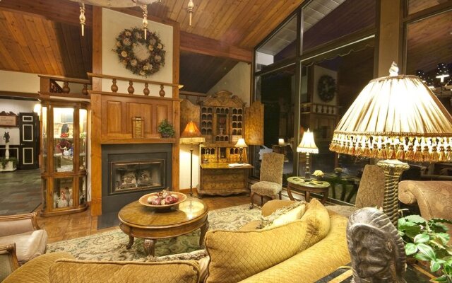 Crescent Lodge and Country Inn - Adults Only