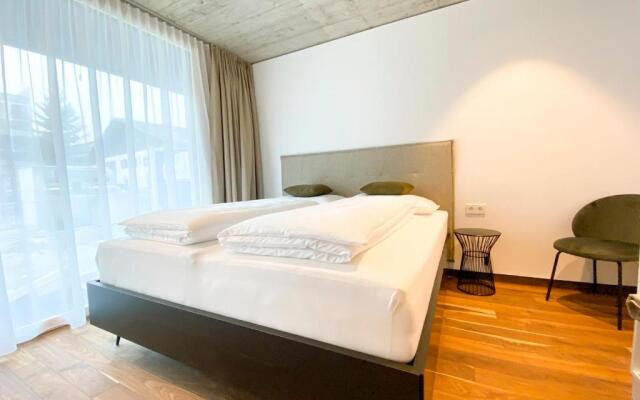 Blackhome Innsbruck City South I contactless check-in